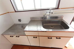 山崎マンション【2階】のキッチン