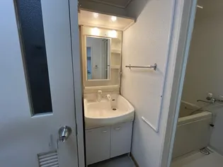 シャンボール五橋【2階】の内装