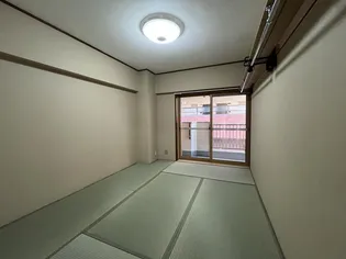 シャンボール五橋【2階】の内装