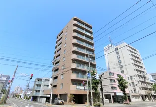 ローレル17の画像