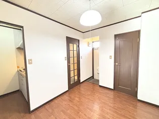 コーポキャロルL棟【1階】の居間