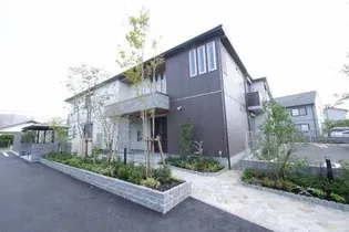 エヌ・ステータス国府【1階】の外観