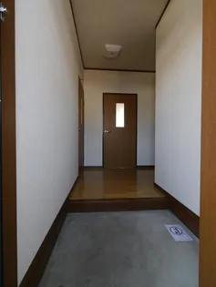 リブレ【2階】の玄関