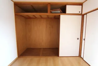 山崎マンション【2階】の内装