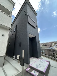 神奈川県横浜市港南区下永谷4【一戸建】の外観