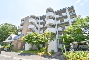 URアルビス五月ヶ丘【4階】の外観