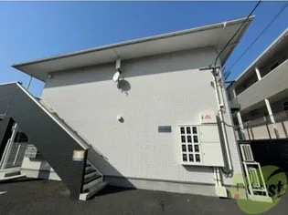 ルミエール荒巻中央【1階】の外観