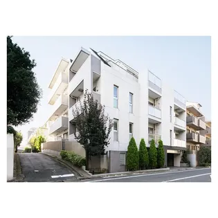 東京都新宿区市谷薬王寺町【マンション】の外観