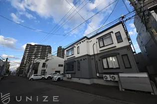 北海道札幌市豊平区豊平八条9【アパート】の外観