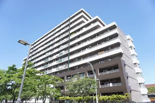 UR白鳥パークハイツ大宝【5階】の外観