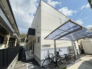 レユシール中山中町【2階】の外観