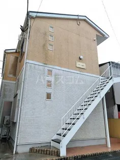 アザーレ鶴川【1階】の外観