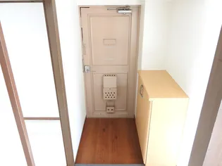 サンガーデン小ヶ倉【3階】の玄関