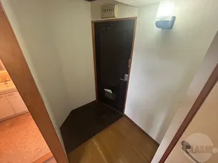 麻田レインボーハイツ【4階】の玄関