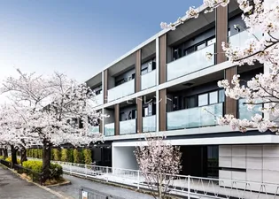 ピアース都立大学【2階】の外観