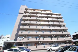 イマニシビルの画像