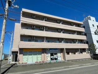 アヴェニールの画像