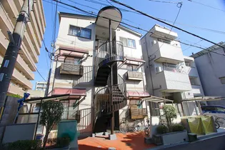 河庄マンション【3階】の外観