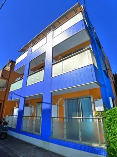 カ-サ・デ・リ-ゾ【1階】の外観