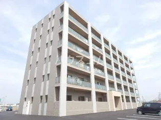 アドラールの画像