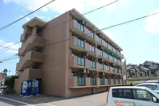 パブリックハイム3号館【2階】の外観