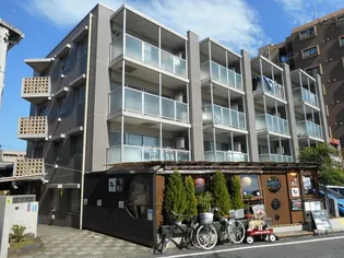 リラ ポルトの画像