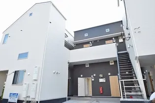 神奈川県秦野市南矢名2【アパート】の外観