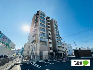 グランコート常三島【8階】の外観