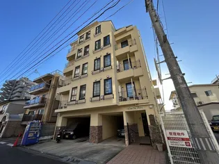 カーサ・デル・ソル【3階】の外観