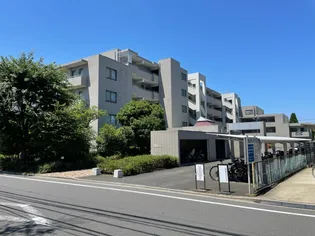 成城ストリームハイツ【5階】の外観