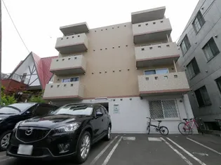 カレラ南郷の画像