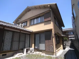 ハウスICHIDA【2階】の外観