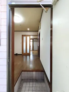 フラワーハイツ打馬【1階】の玄関