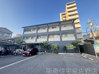 大阪府泉佐野市若宮町【アパート】の外観