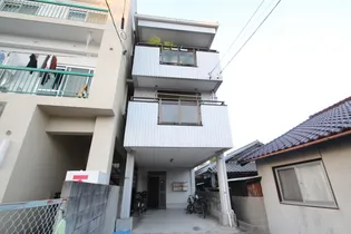 レジデンス・ナンバ【3階】の外観