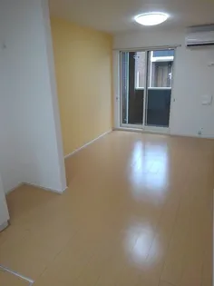 ゴールド・リッチ平江・I【1階】の居間