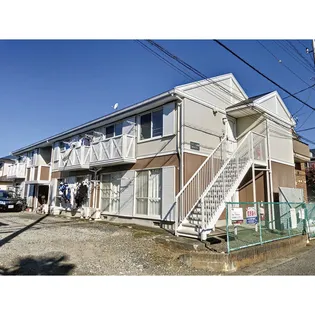 ファミール綾瀬【2階】の外観