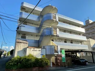 アプローズK【3階】の外観