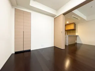 ミッドガーデン赤坂氷川【2階】の内装