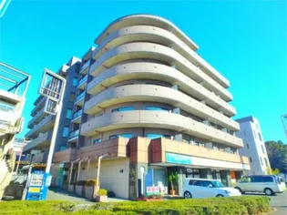 リッジモントゥ鶴牧【1階】の外観