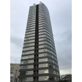 マジェスタワー六本木【3階】の外観