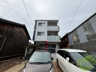 ロジェオークラの外観