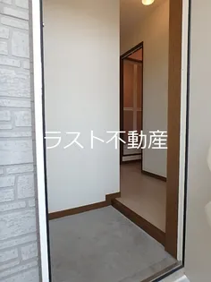 サンハイツつばめI【1階】の玄関