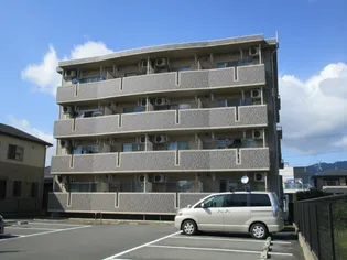 ラ・トゥール【2階】の外観