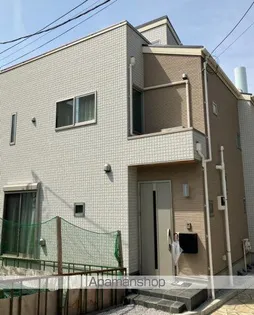 東京都新宿区北新宿2【一戸建】の外観