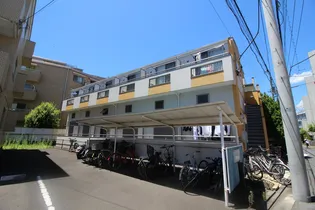 プレシャスハイツ武蔵中原A【1階】の外観