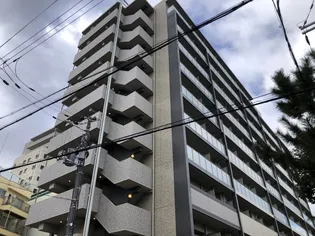 レジュールアッシュ神戸湊川公園【2階】の外観