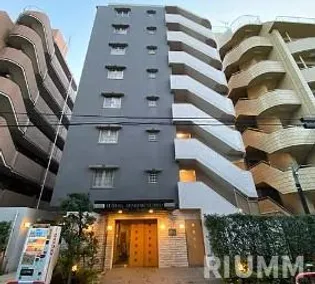 東京都新宿区西五軒町【マンション】の外観