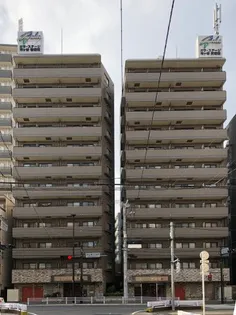 東京都新宿区市谷薬王寺町【マンション】の外観