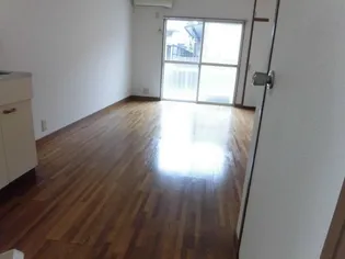 荘野ハイツ【1階】の居間